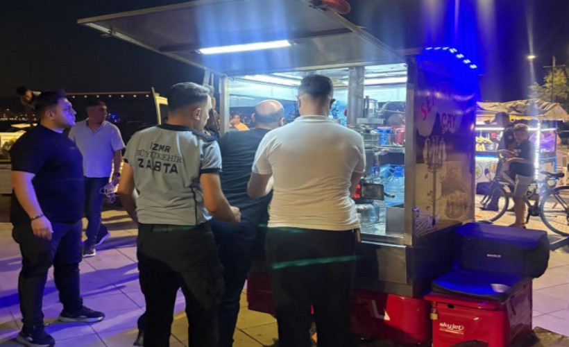 Karantina Parkı’nda izinsiz seyyar satışa ortak denetim