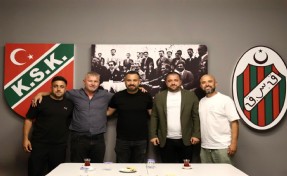 Karşıyaka'yı utandıran jest: Adem'in parasını almadılar!