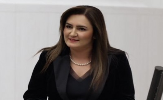 CHP'li Kılıç’tan zehir zemberek tepki: 'Logosuz kalmak tercih, köklerinden kopmak bedeldir'