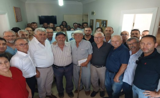 Kiraz Belediye başkanı ve ilçe teşkilatı CHP'den istifa etti! Başkandan flaş açıklama: Yoluna nasıl devam edecek?