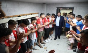 Menderes’i şampiyonluk coşkusu sardı