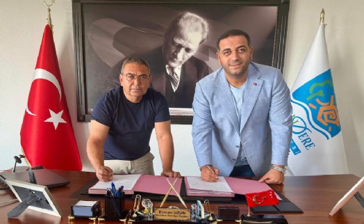 Narlıdere Belediyesi’nde emek kazandı, toplu sözleşmede imzalar atıldı