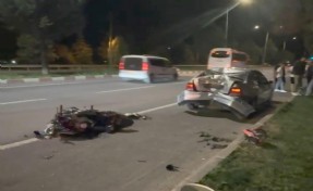 Otomobile çarpan motosikletin sürücüsü ağır yaralandı