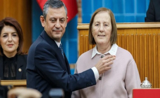 Özel'in davetiyle CHP'ye katılmıştı, AK Parti'ye geçiyor!