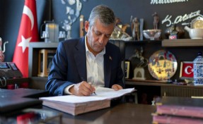 Özgür Özel CHP'den istifa etti