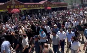 Özgür Özel'e Adanalı yurttaşlardan yoğun ilgi