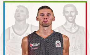 Petkimspor'da son transfer Jarrod Uthoff