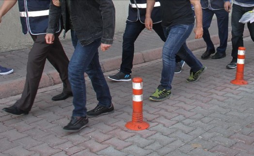 Polisin operasyonlarında 22 firari yakalandı