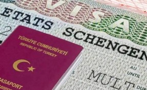 Şartlar belli oldu: Türklere 2 ve 5 yıllık Schengen vizesi geliyor