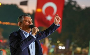 Siyaset kulislerinde çarpıcı iddia: Özgür Özel'in yeni partisinin adı ve tüzüğü hazır!