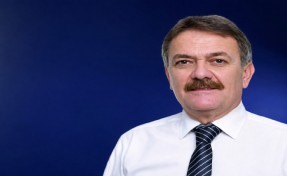 Suat İstanbul’dan 49 yıllık CHP üyeliğine veda: 'Yüreğim kanayarak, gözlerim dolarak'