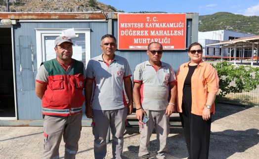 Temizlik işçileri, buldukları içi para ve ziynet dolu çantayı sahibine ulaştırdı