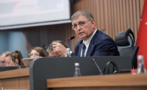Tugay ile AK Partili Boztepe arasında 'Bağımsızlık' diyaloğu
