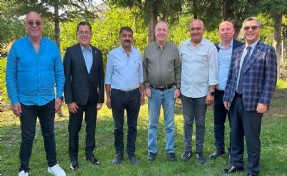 Zafer Partisi lideri Özdağ rozet taktı, başkan 'CHP'deyim' dedi