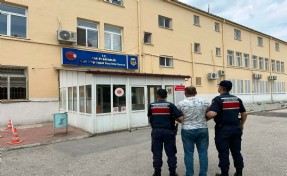 Uşak'ta çeşitli suçlardan aranan 63 kişi yakalandı; 30'u tutuklandı