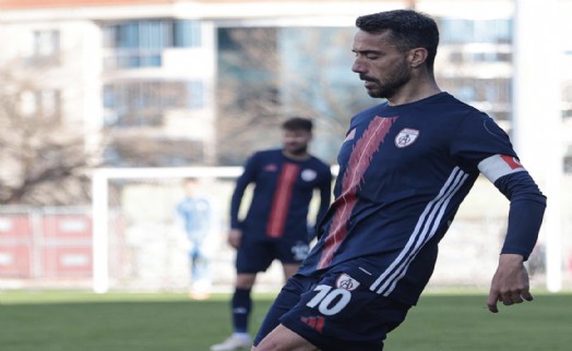 Yılmaz Özeren futbola veda etti
