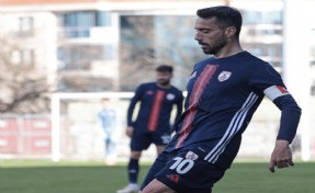 Yılmaz Özeren futbola veda etti