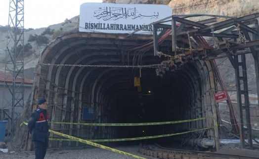 1 işçi öldü, 12 işçi yaralandı: Maden ocağındaki göçüğün ardından 9 gözaltı