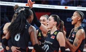 A Milli Kadın Voleybol Takımı 2’de 2 yaptı