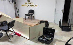 AK Parti Emet İlçe Başkanlığı binasına saldırı