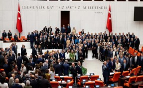 AK Parti'den teşkilatlara 'çerçeve yasa' rehberi: 'Öcalan serbest kalacak mı?' sorusunu da yanıtladılar
