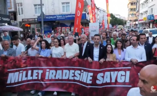 AK Parti'ye geçen belediye başkanına halktan büyük tepki!