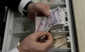 AK Parti’den emekli ve asgari ücretliyi ilgilendiren açıklama: Düzenleme için tarih verildi