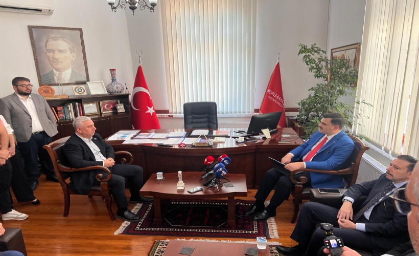 AK Partili İnan'dan YENİ Partili Çelik'e ziyaret: 'Rakibiz ama düşman değiliz'