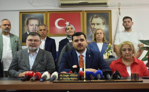 AK Partili İnan'dan flaş İlkay Çiçek iddiası: 'Partimize dahil olmak için tüm çabayı gösterdi