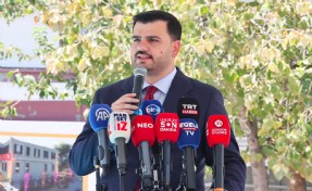 AK Partili İnan’dan Dilek Gappi’ye destek açıklamalarına tepki: ‘İzmir Cemiyet Başkanlığı siyasi amigoluk makamı değildir’