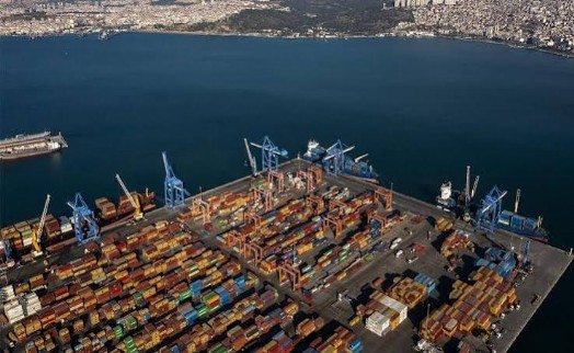AK Partili Kaya İzmir Limanı için çıtayı yükseltti: 'Hedef Pire’nin önüne geçmek'