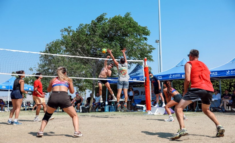 Aliağa'da festival gibi voleybol turnuvası