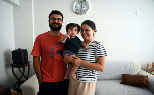 Almanya'ya gen tedavisi gören SMA'lı Teoman bebek döndü