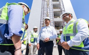 Başkan Tugay, Eşrefpaşa Hastanesi’nin yeni binasını inceledi; Hedef: 2027