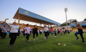 Buca Arena kadınların spor merkezi oldu