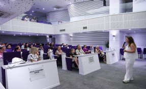 Buca Belediyesi’nden çocukların okul hayatına ışık tutan seminer