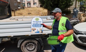 Buca'da sokak hayvanlarına can suyu:  Parklara otomatik su kapları yerleştirildi