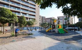 Buca’nın park ve yeşil alanlarında kapsamlı bakım hamlesi