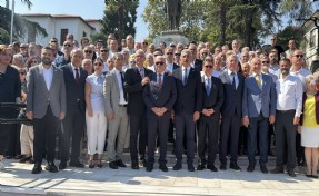 Bursa’da CHP'den istifa eden 6 belediye başkanı YENİ Parti’ye geçti
