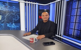 CHP'li Mahir Polat'tan çok sert açıklamalar: Tabelayı çalıp giden gerçek CHP’li olur mu?