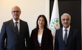 İmralı'dan dönen DEM Parti heyeti, Öcalan'ın mesajını paylaştı: 'Henüz her şey çözülmüş değildir. Ancak...'