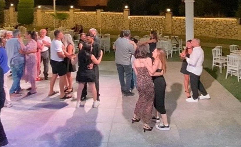 Ayrılık sonrası sözleşmeyi iptal ettiremeyen damat, gelinsiz düğün yaptı!