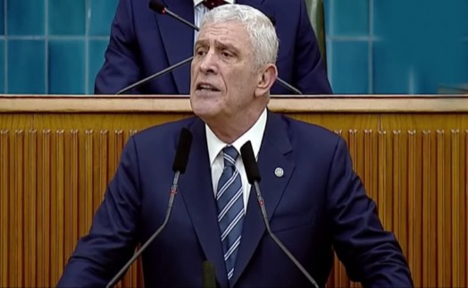 Dervişoğlu'ndan vekillere 'Hayır' çağrısı: Tarih ve millet affetmeyecek!