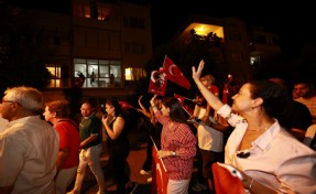 Efes Selçuk’ta 30 Ağustos coşkusu: Zaferin 104’üncü yılı coşkuyla kutlandı