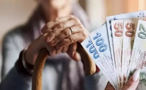 Emekli aylığı düzenlemesi resmen yürürlükte: Gözler SGK'da