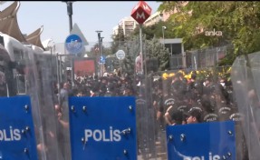 Enerji ve Tabii Kaynaklar Bakanlığı'na yürümek isteyen madencilere gözaltı