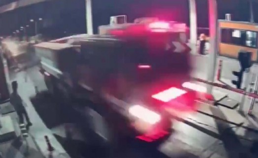 Göcek Tüneli'nde yangına müdahaleye giden kamu araçlarından ücret alındığı iddiasına ilişkin açıklama