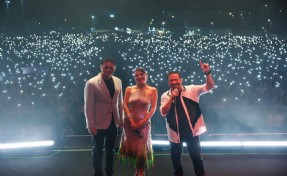 Göksel'den Aliağa'da unutulmaz konser!