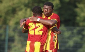 Göztepe'de Armstrong gözde
