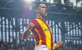 Göztepe'de Juan CSKA'nın kapısından döndü
